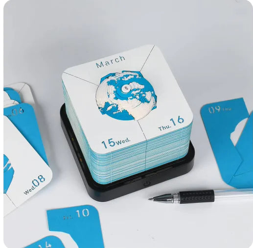3D Earth Astronaut Calendar Memo Pad with LED Light - Cindy's Shop